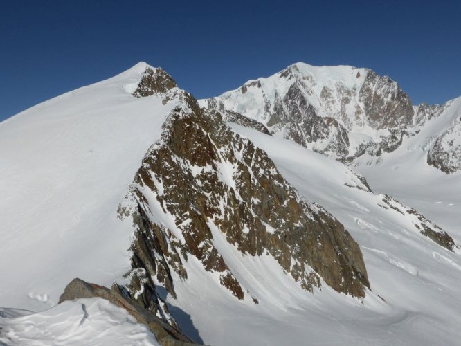 Dômes de Miage et Mont-Blanc depuis l'aiguille de Tré-La-Tête