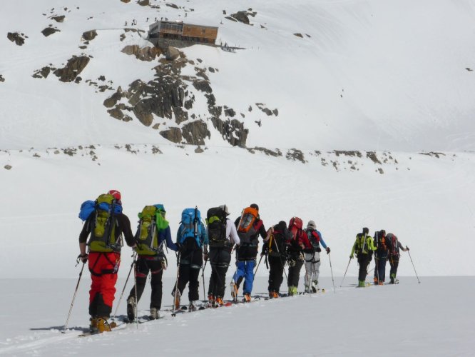Haute-route Chamonix Zermatt en avril